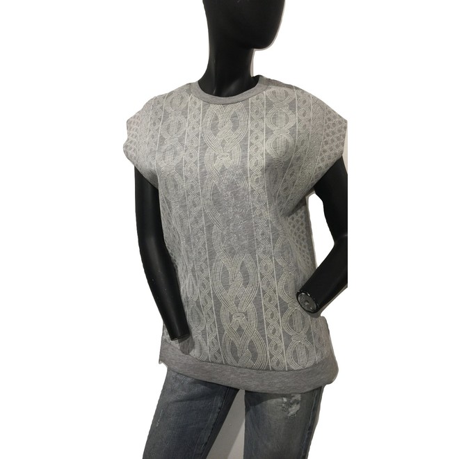 Avelon Trui | The Next Closet Avelon Trui | The Next Closet